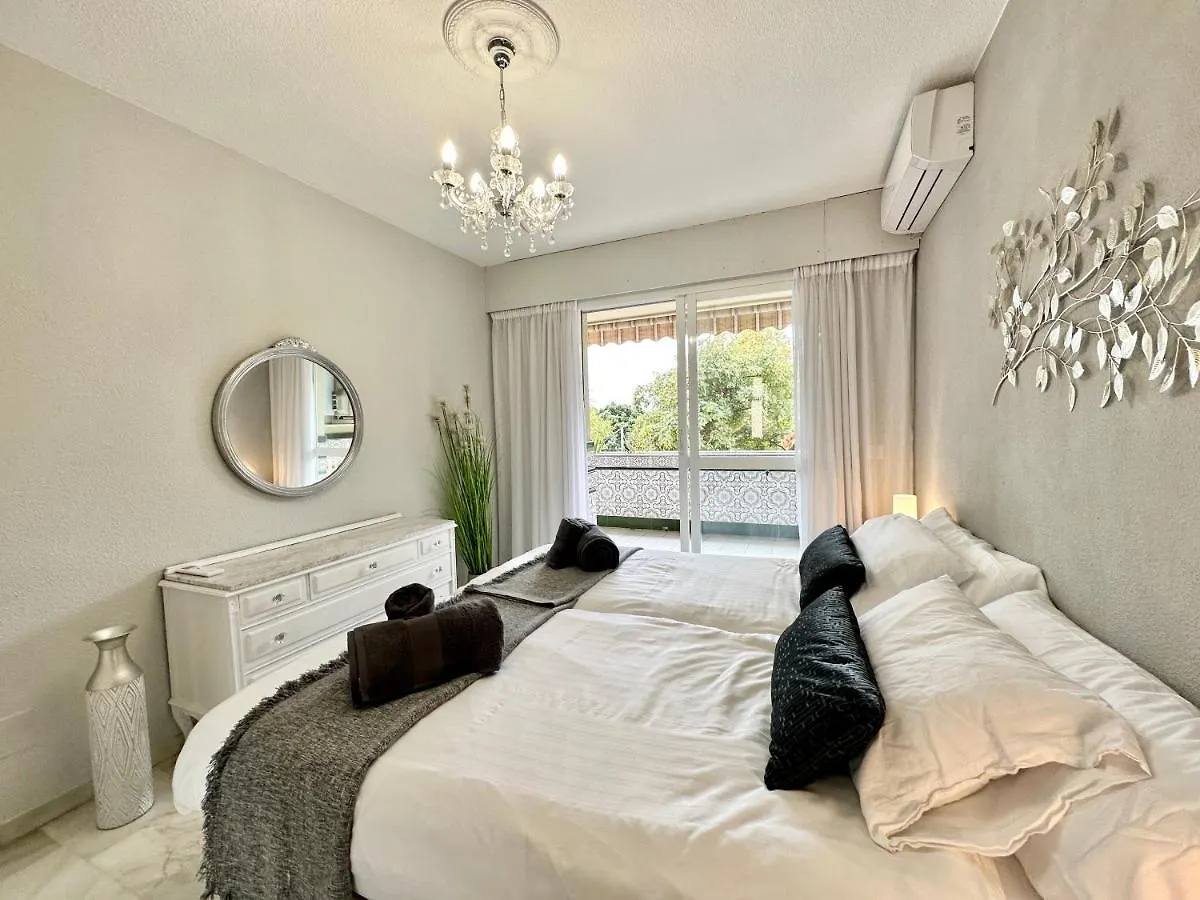 City Center Marbella Apartment - Eaw Homes İspanya